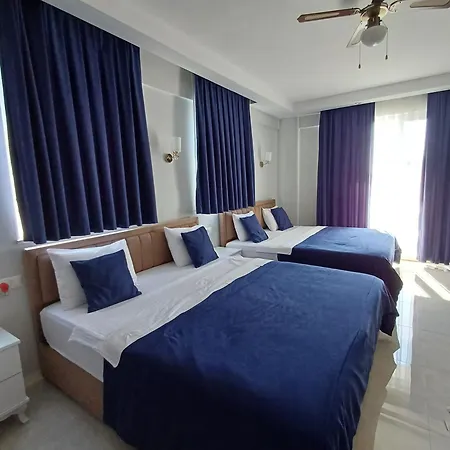 Couette-café The Cotton House 4*