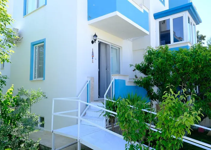 The Cotton House Bed & Breakfast