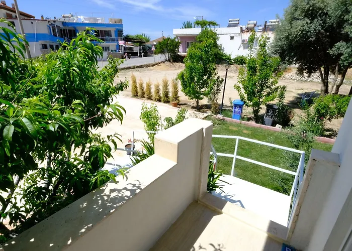 The Cotton House Bed & Breakfast